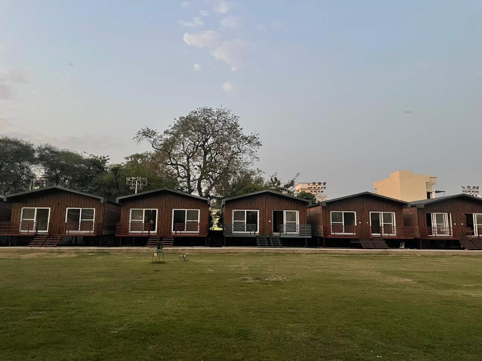 Vrindavan Greens Resort อุเดเปอร์ ภายนอก รูปภาพ