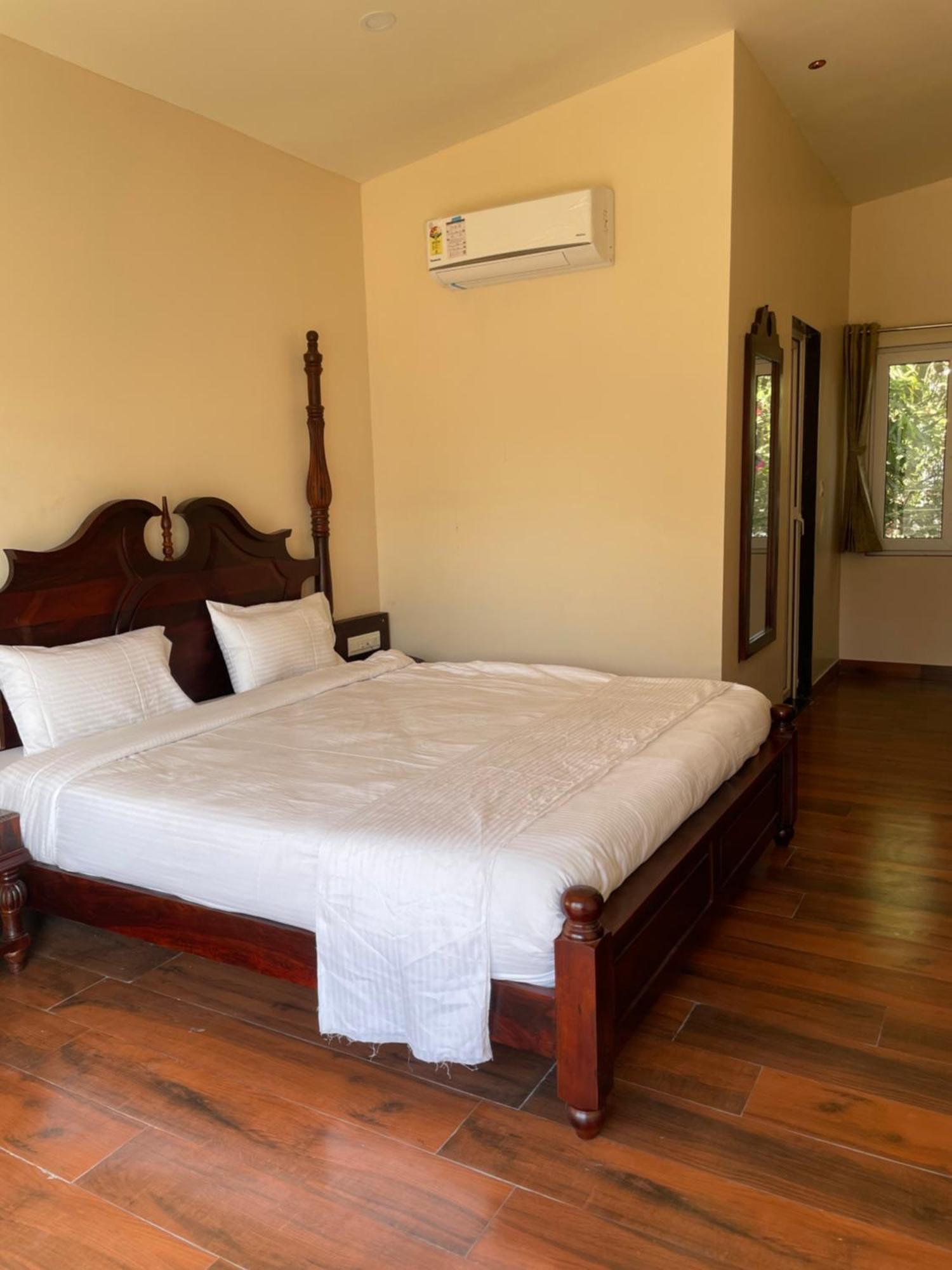 Vrindavan Greens Resort อุเดเปอร์ ภายนอก รูปภาพ